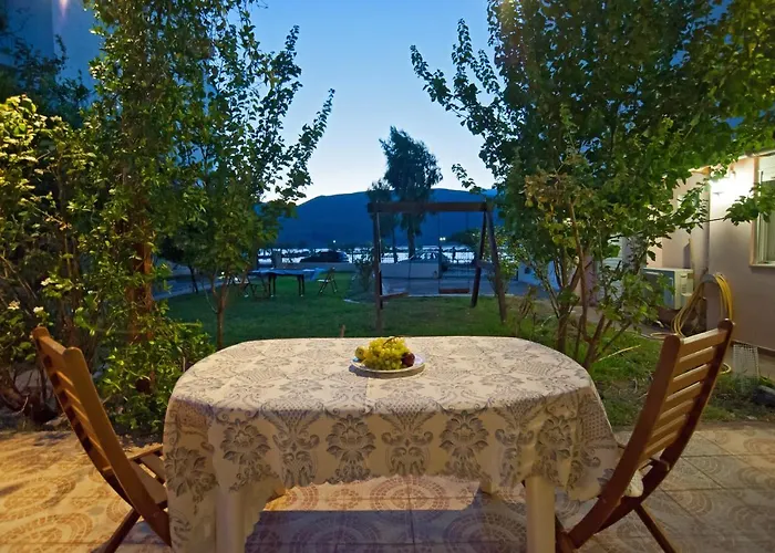 Villa Elli 2 Beach-Front Villa With Garden